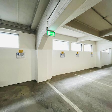 Apstay City Center Deluxe ǀ Free Parking ǀ Self Check-In Грац Екстериор снимка
